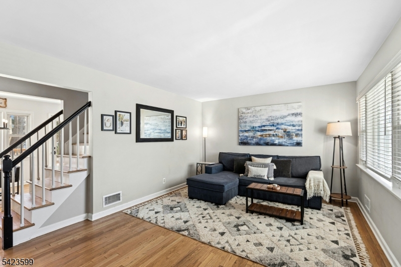 512 Gallows Hill Road Cranford, NJ 07016 - Photo 8 of 34