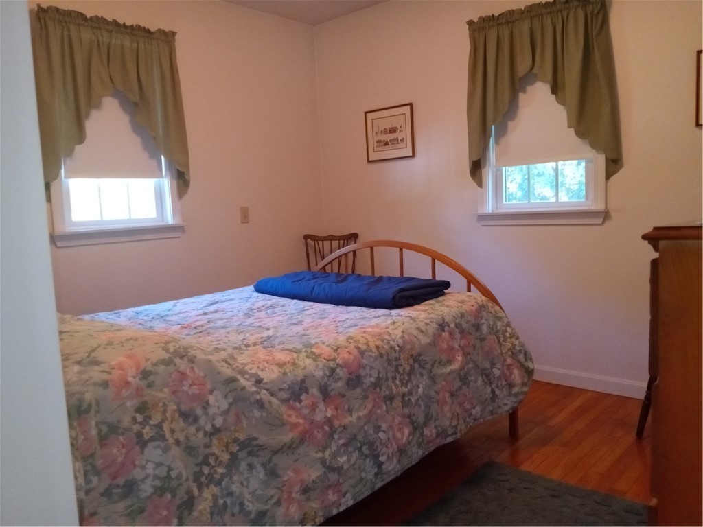 11 Cedar Island Road Narragansett, RI 02882 - Photo 8 of 10