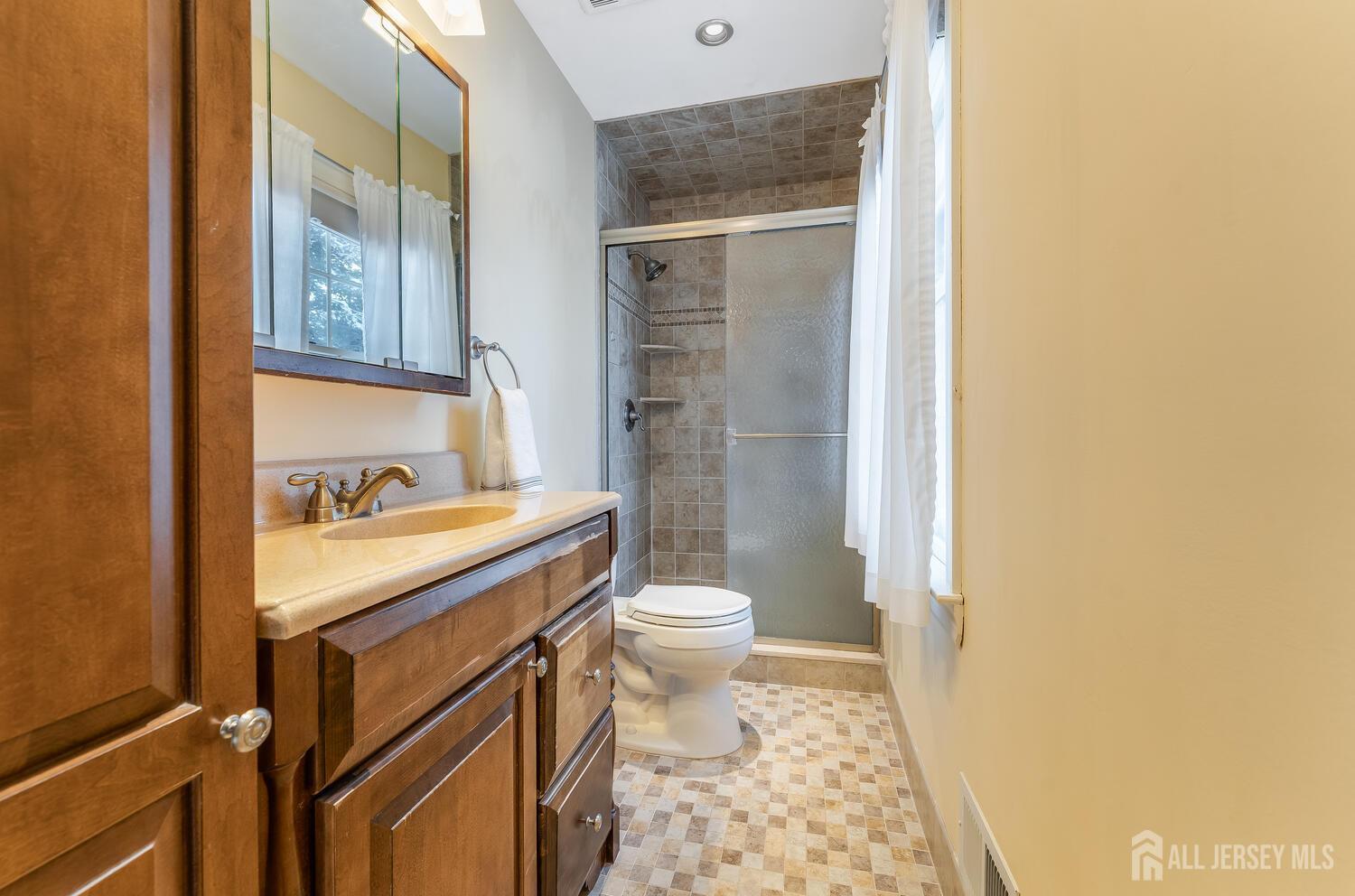 202 Daval Road Hillsborough, NJ 08844 - Photo 20 of 58