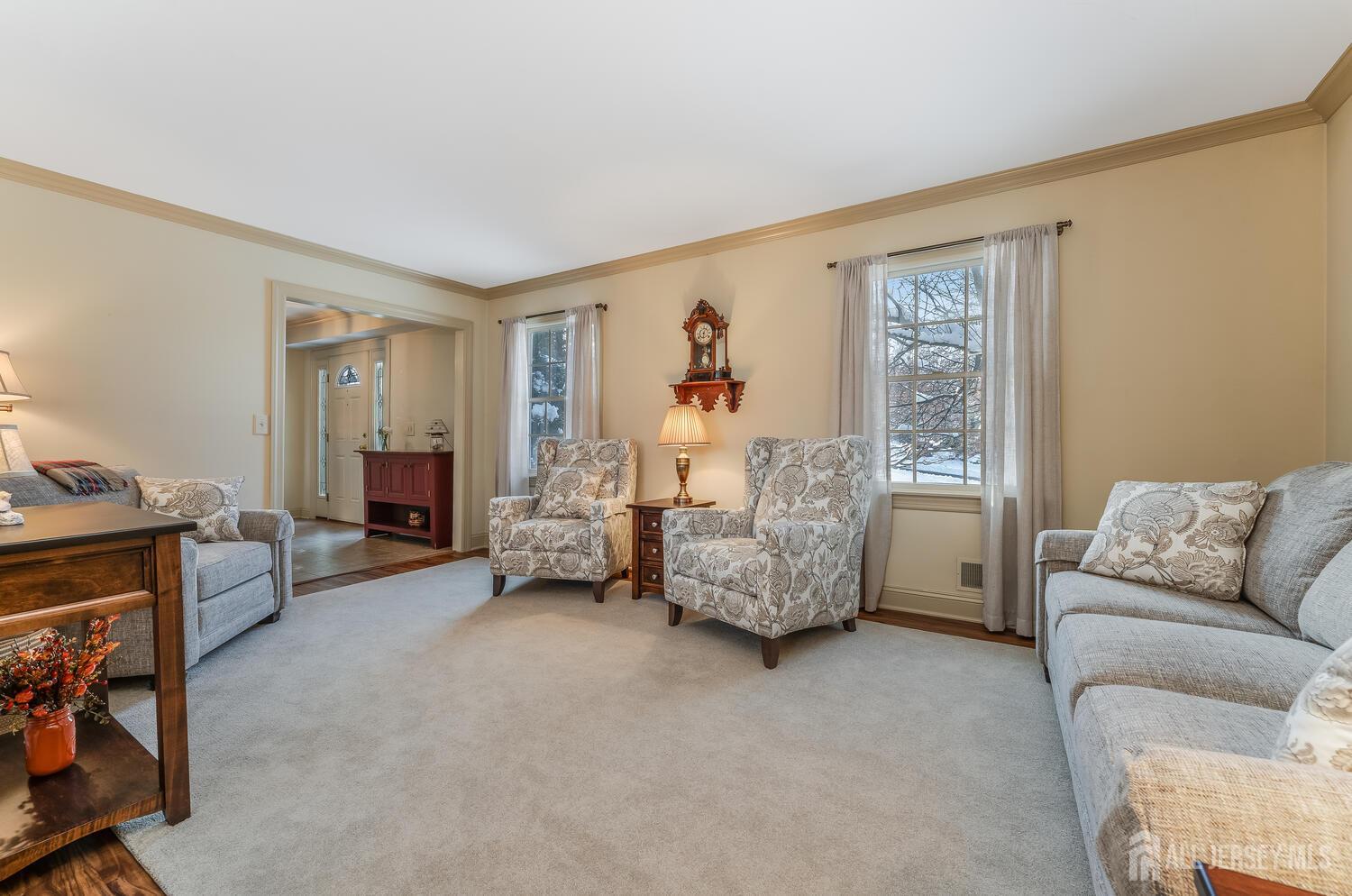 202 Daval Road Hillsborough, NJ 08844 - Photo 4 of 58