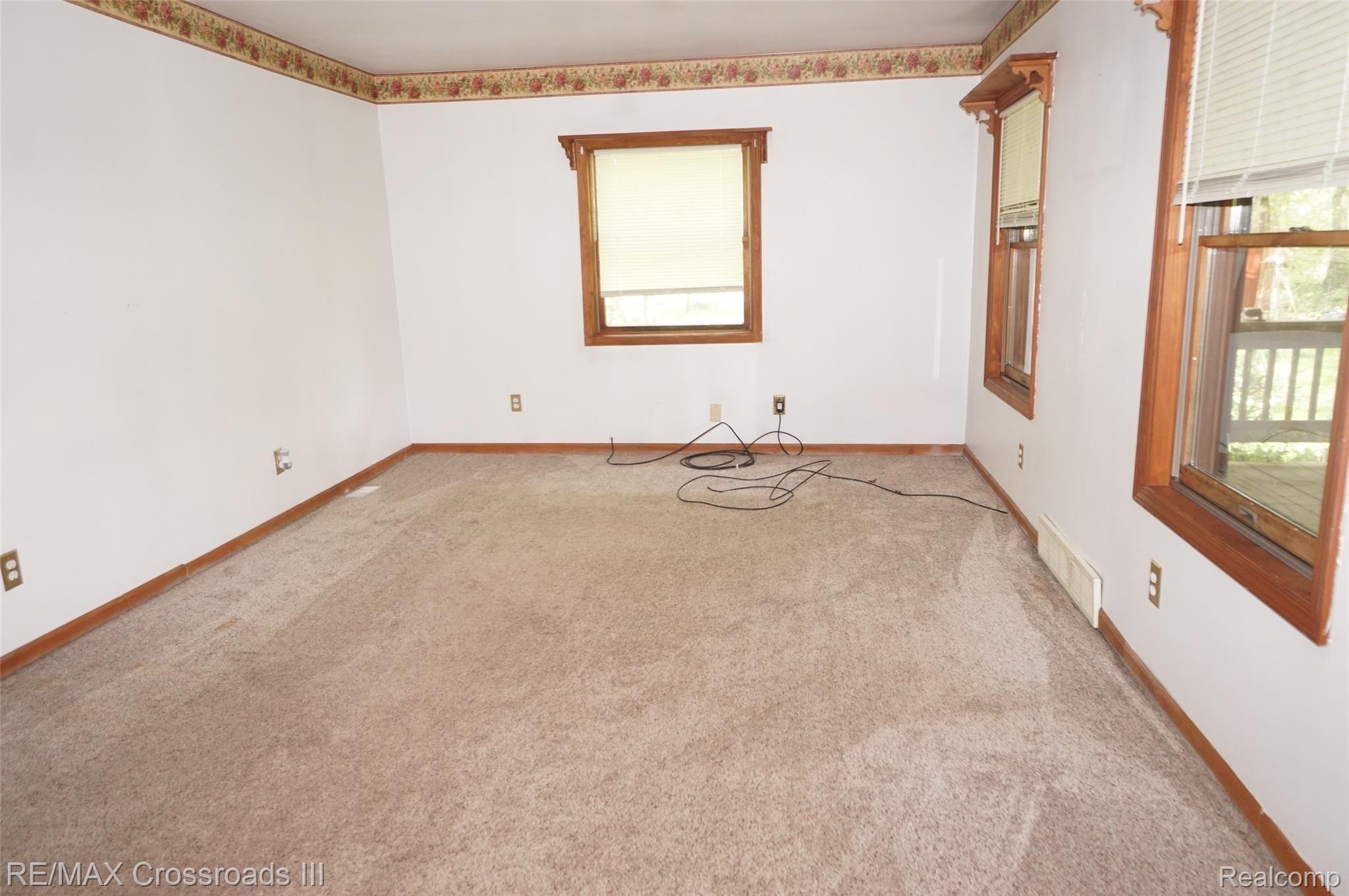 21850 Prince Road Belleville, MI 48111 - Photo 18 of 31 DSC00667.JPG