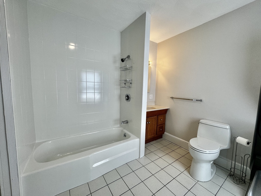 85 Pine Street, Unit 2 Waltham, MA 02453 - Photo 14 of 25