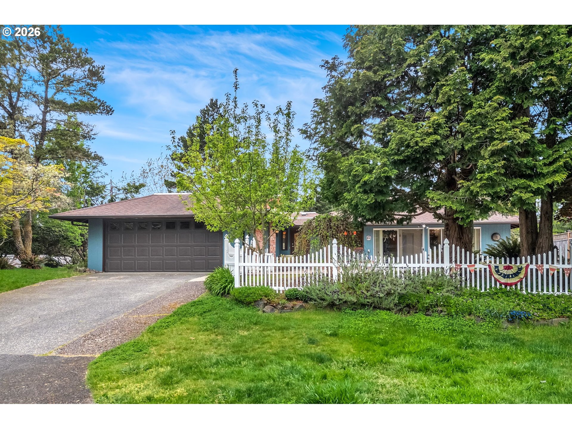 364 Alpine Street Seaside, OR 97138 - Photo 1 of 30