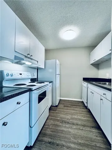 $1,200 | 3407 Winkler Avenue, Unit 308, Fort Myers, FL 33916