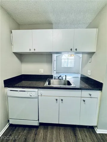$1,200 | 3407 Winkler Avenue, Unit 308, Fort Myers, FL 33916