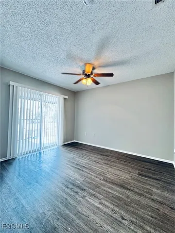 $1,200 | 3407 Winkler Avenue, Unit 308, Fort Myers, FL 33916