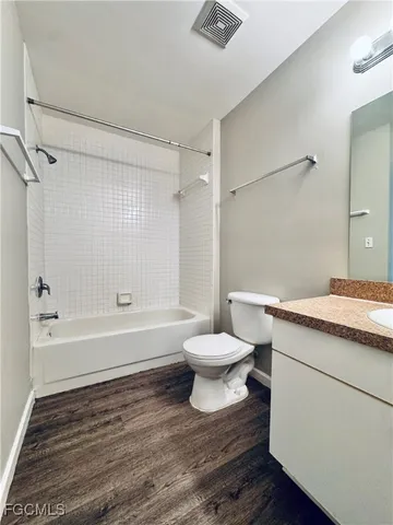 $1,200 | 3407 Winkler Avenue, Unit 308, Fort Myers, FL 33916