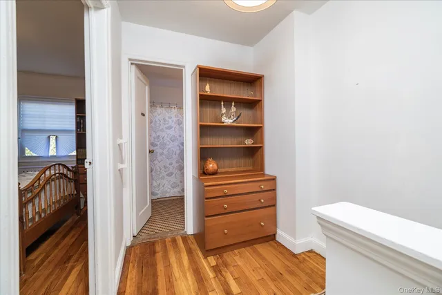 a view of bedroom and bedroom