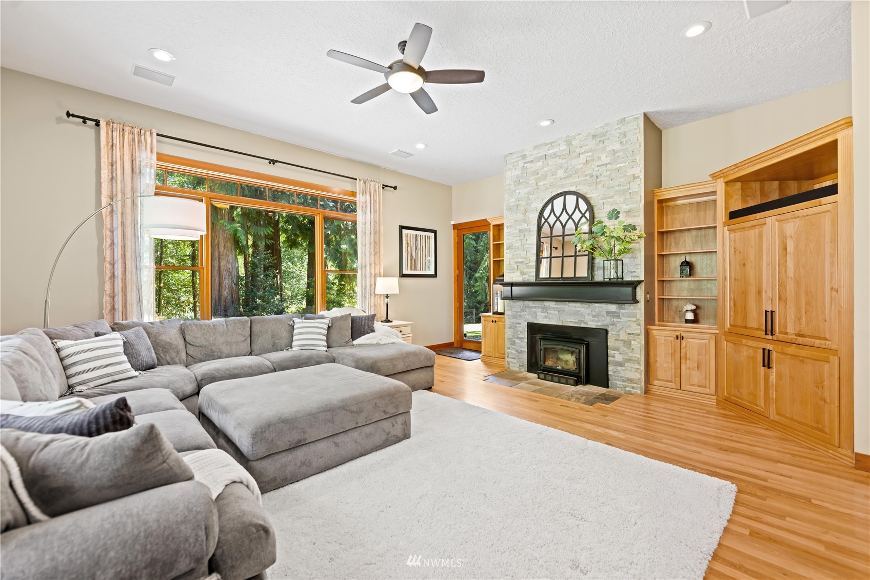 134 Haryu Road Longview, WA 98632 - Photo 5 of 40