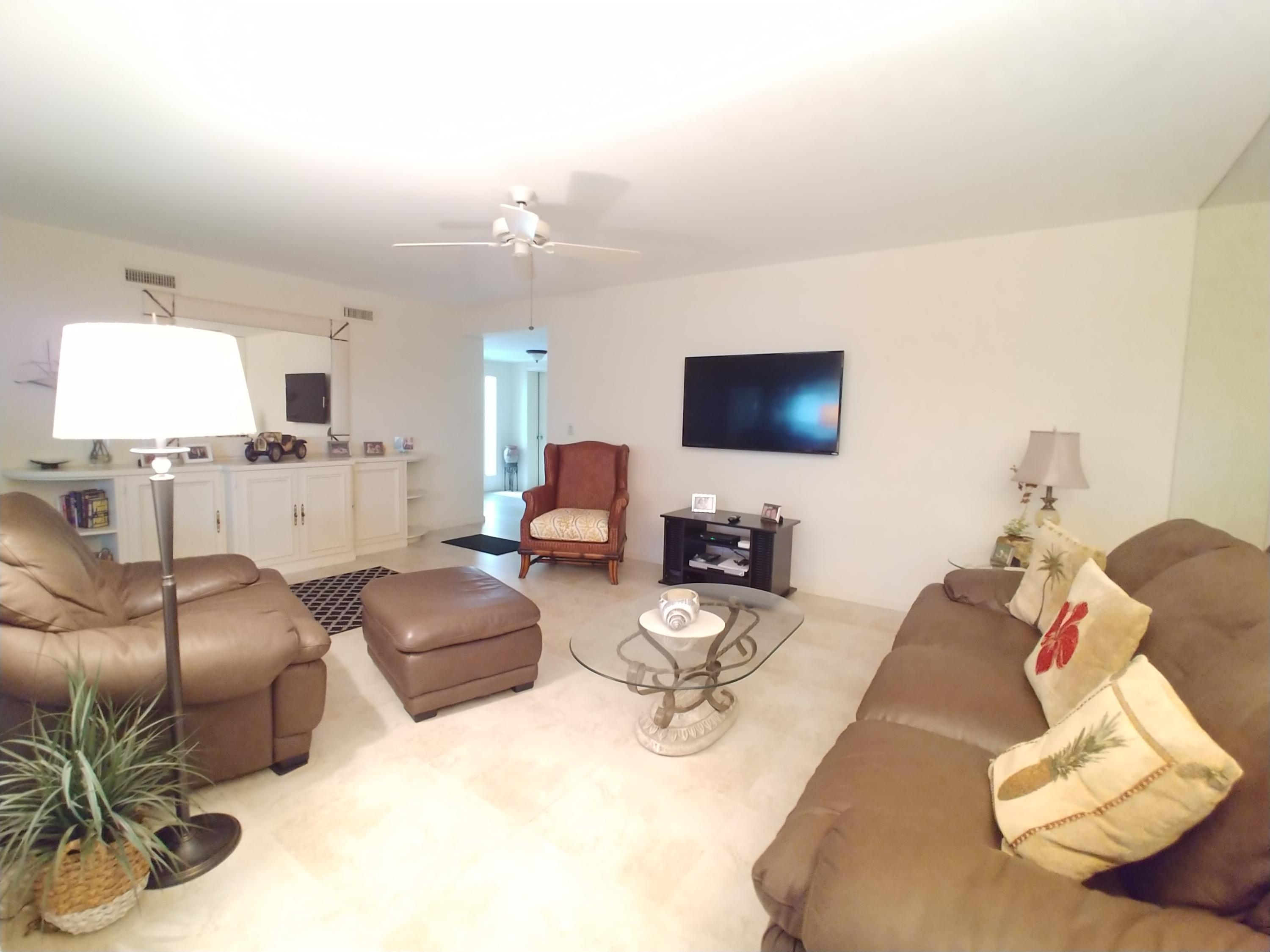 16622 Traders Crossing North, Unit 103 Jupiter, FL 33477 - Photo 5 of 14 0624191412a