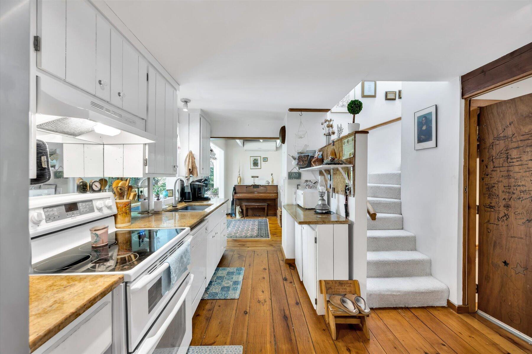 621 Locustfield Road East Falmouth, MA 02536 - Photo 18 of 46 27-889A7251