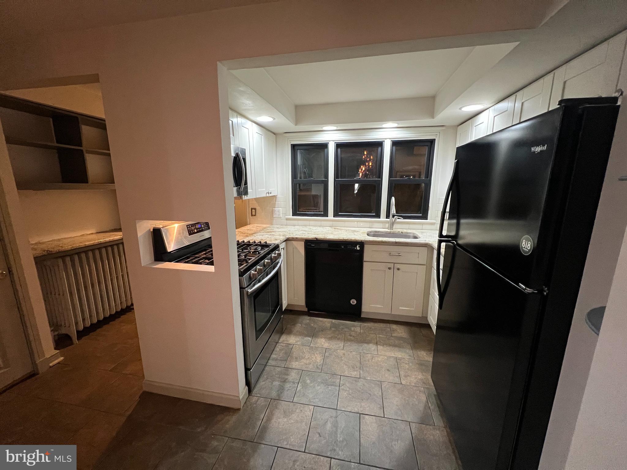 512 Kauffman Street Philadelphia, PA 19147 - Photo 7 of 29