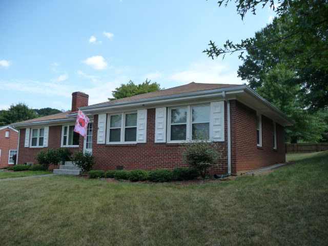 3022 Grandin Road Southwest Roanoke, VA 24018 - Photo 1 of 71 Front of Home