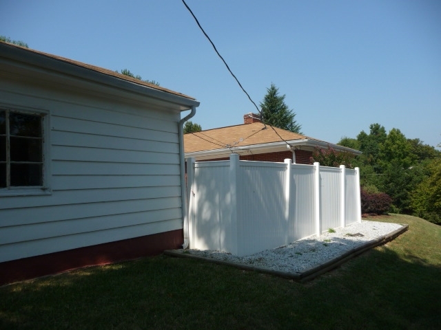 3022 Grandin Road Southwest Roanoke, VA 24018 - Photo 66 of 71 privacy fence