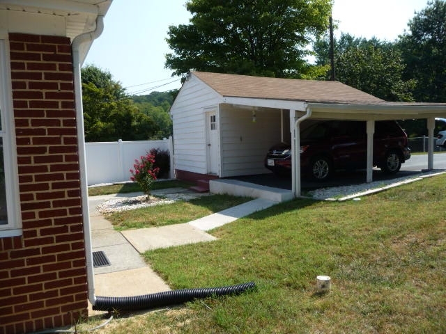 3022 Grandin Road Southwest Roanoke, VA 24018 - Photo 8 of 71 Detached Garage & Carport