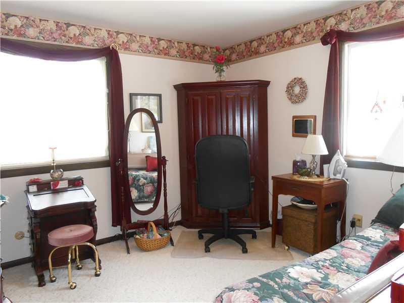 461 Sankey Hill Road New Castle, PA 16101 - Photo 16 of 25 Bedroom.