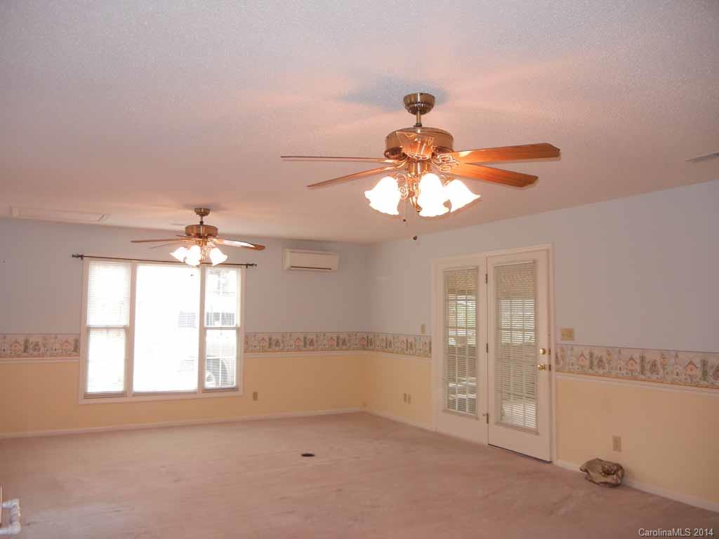 417 Manchester Road, Unit 3 Mount Gilead, NC 27306 - Photo 3 of 16 Gallery Image 3