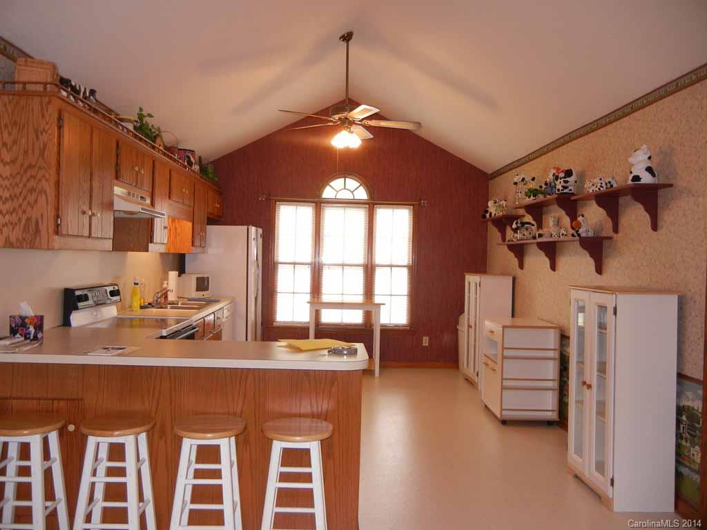 417 Manchester Road, Unit 3 Mount Gilead, NC 27306 - Photo 5 of 16 Gallery Image 5