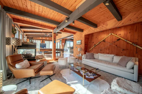 $725,000 | 250 Valley View Road, West Dover, VT 05356