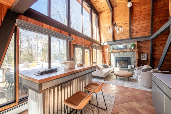 $725,000 | 250 Valley View Road, West Dover, VT 05356