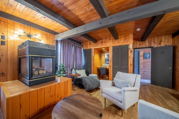 $725,000 | 250 Valley View Road, West Dover, VT 05356