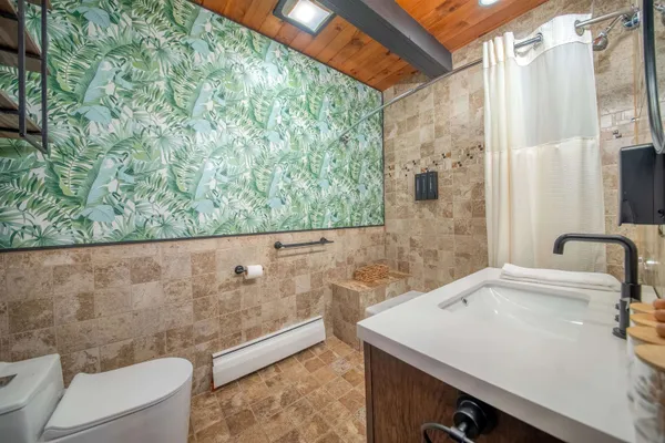 $725,000 | 250 Valley View Road, West Dover, VT 05356