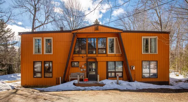 $725,000 | 250 Valley View Road, West Dover, VT 05356