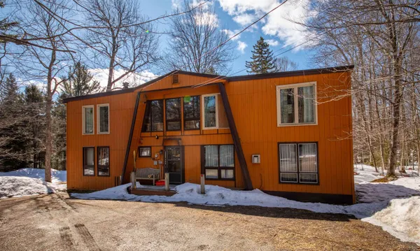 $725,000 | 250 Valley View Road, West Dover, VT 05356