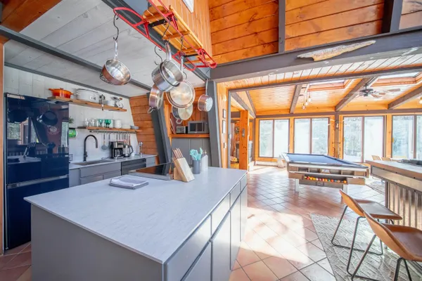 $725,000 | 250 Valley View Road, West Dover, VT 05356