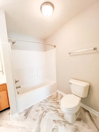 $1,025 | 1042 West Creek Coyote Trail, Unit B, Clarksville, TN 37042