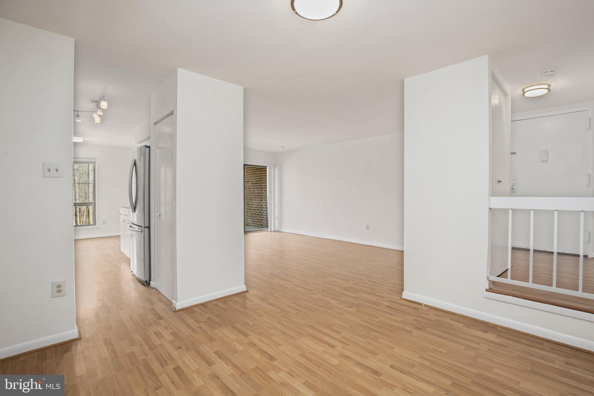 11240 Chestnut Grove Square, Unit 158 Reston, VA 20190 - Photo 4 of 44