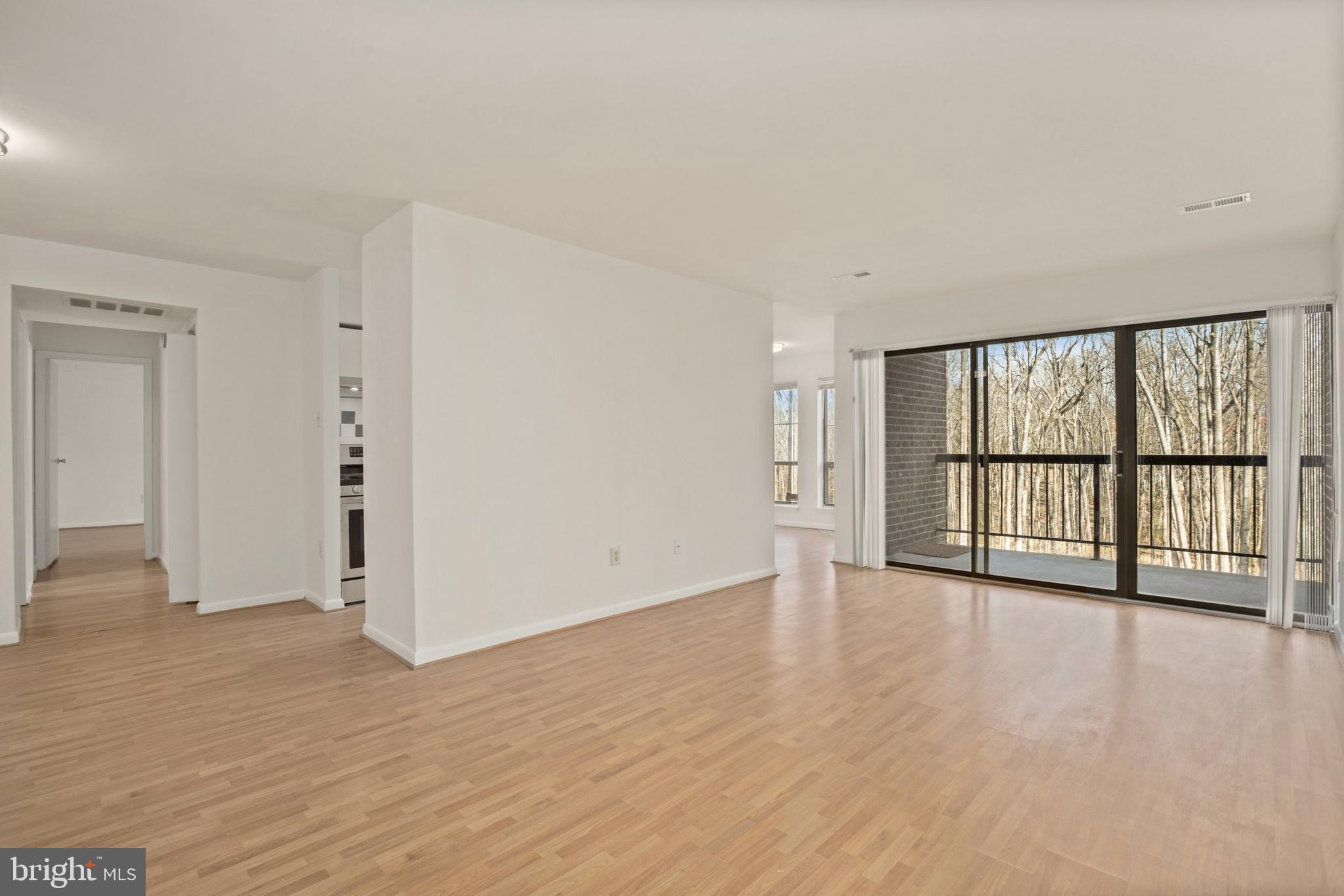 11240 Chestnut Grove Square, Unit 158 Reston, VA 20190 - Photo 6 of 44