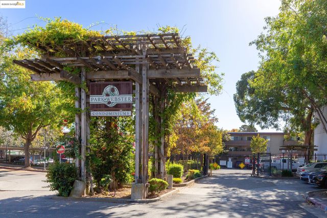 $458,000 | 1311 Webster Street, Unit E316, Alameda, CA 94501