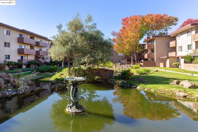 $458,000 | 1311 Webster Street, Unit E316, Alameda, CA 94501