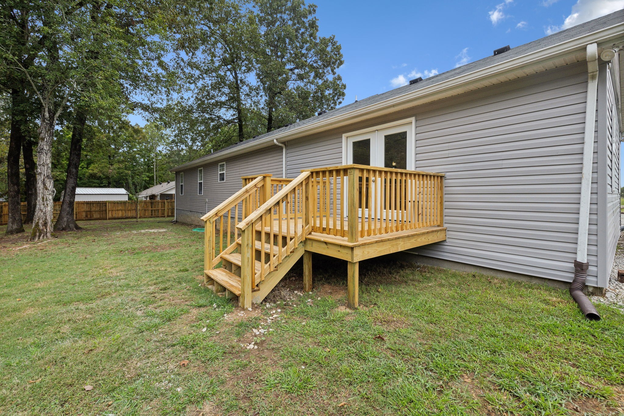 261 Tom Johnson Road Morrison, TN 37357 - Photo 36 of 40 a view of a house with a yard