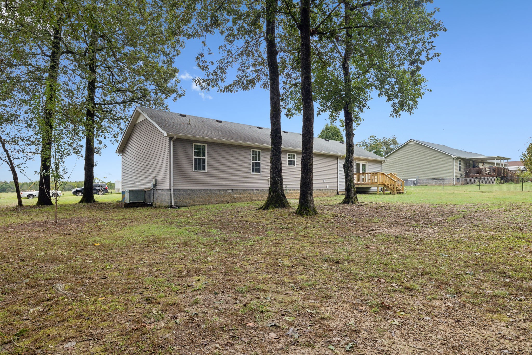 261 Tom Johnson Road Morrison, TN 37357 - Photo 39 of 40 a house view with a garden space