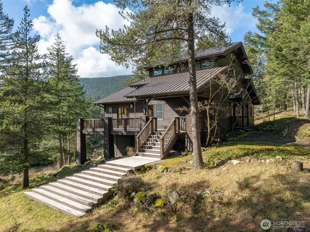 $1,095,000 | 61 Sunrise Bluff Lane, Orcas Island, WA 98279