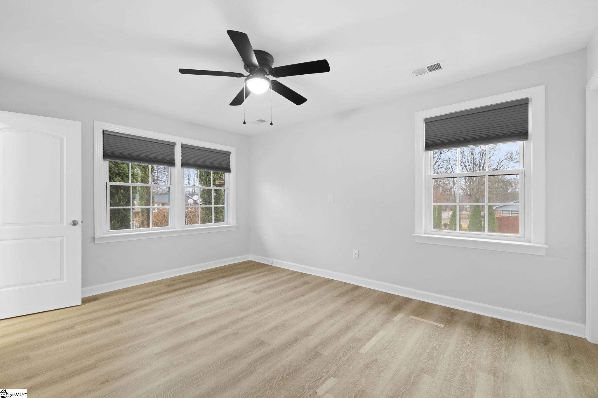 208 Lions Club Road Greenville, SC 29617 - Photo 18 of 41 Gallery Image 18