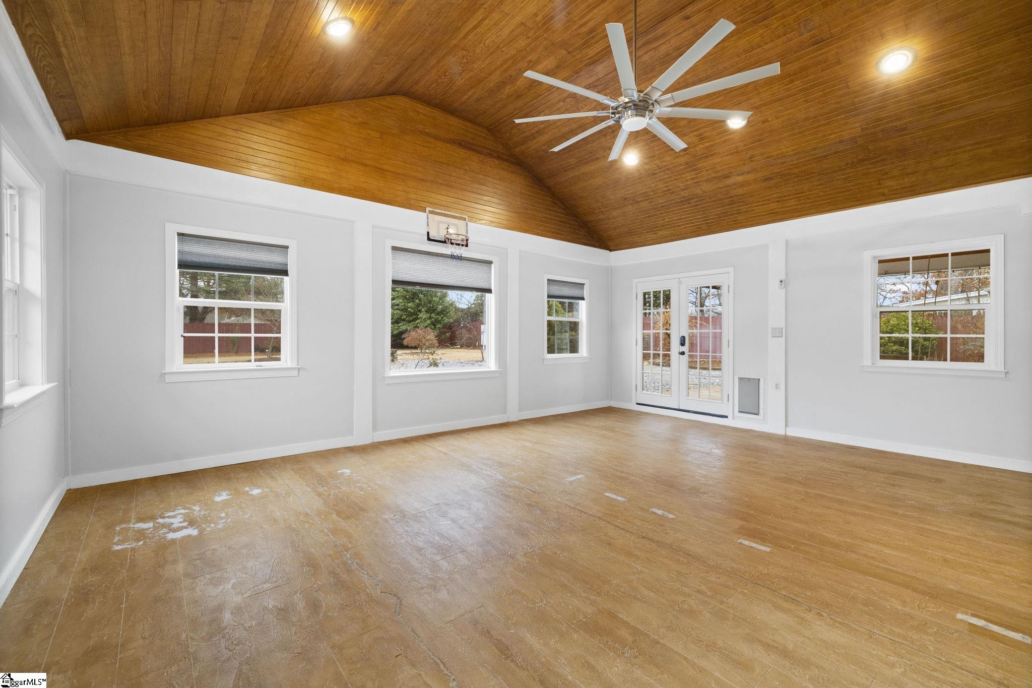208 Lions Club Road Greenville, SC 29617 - Photo 24 of 41 Gallery Image 24