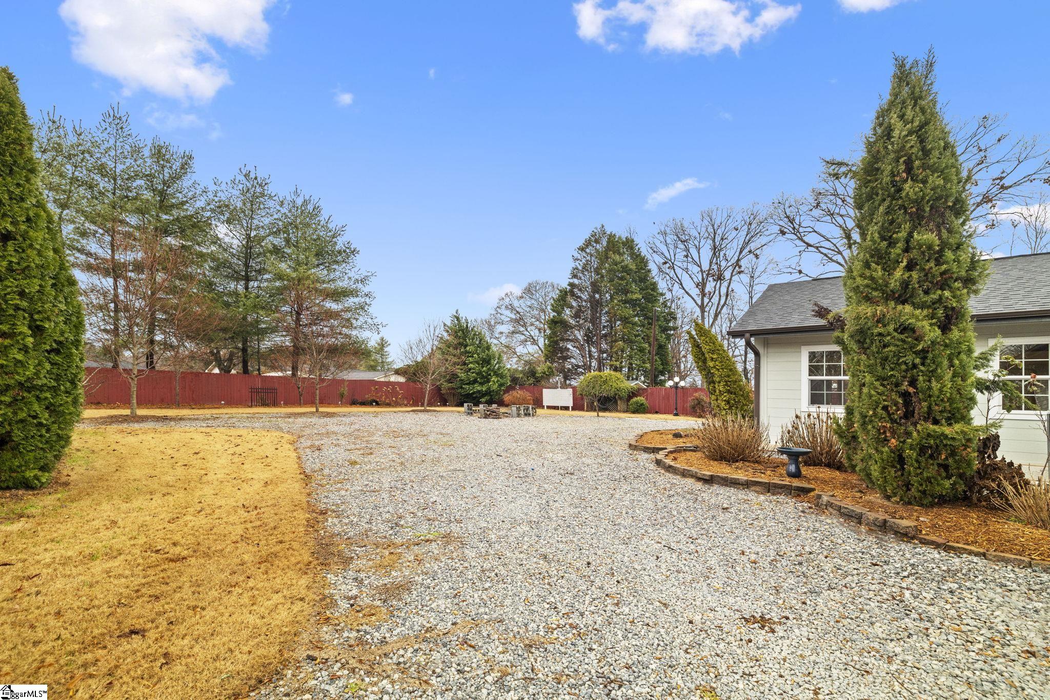 208 Lions Club Road Greenville, SC 29617 - Photo 33 of 41 Gallery Image 33