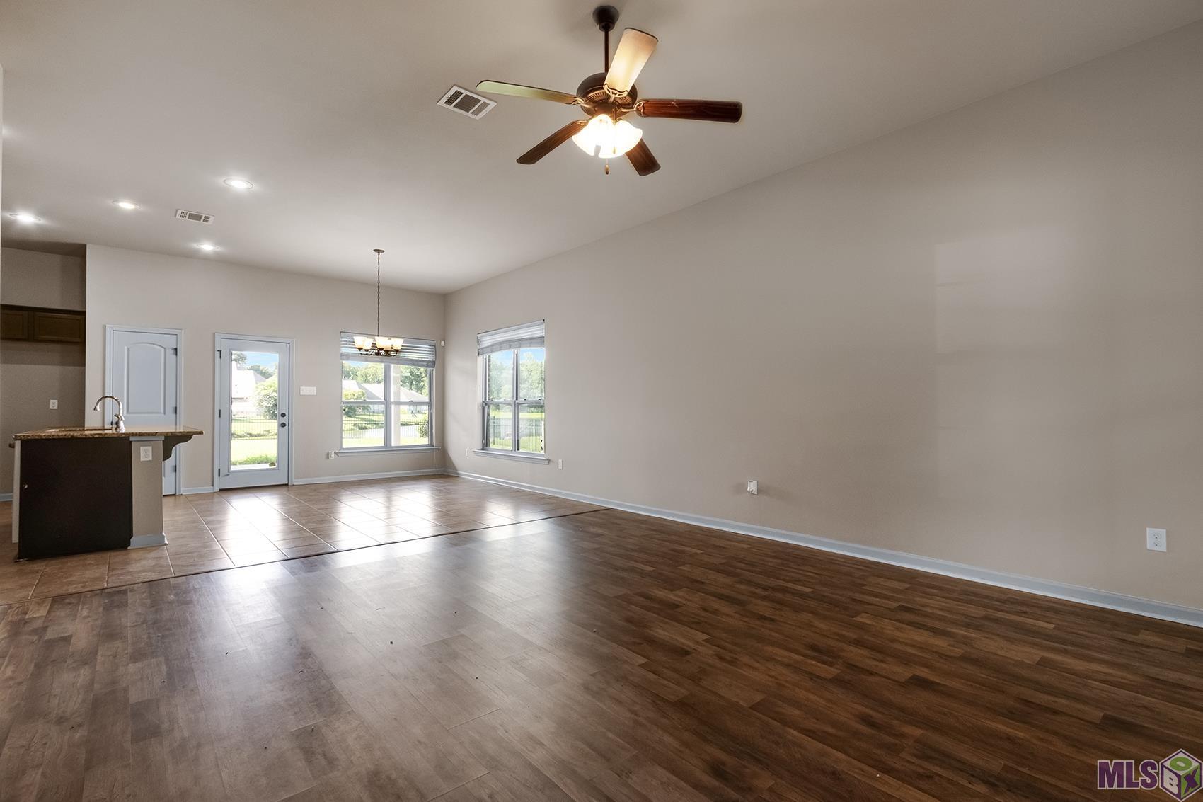8671 Summer Grove Avenue Baton Rouge, LA 70820 - Photo 4 of 23