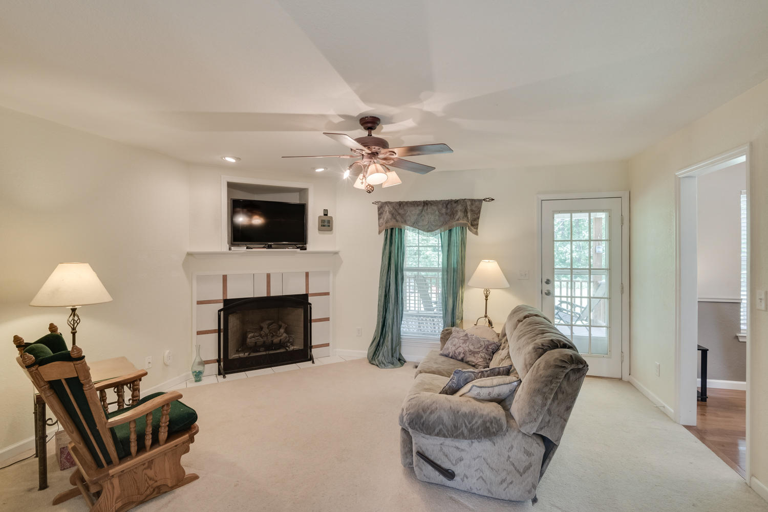 1146 Spring Meadows Drive Ringgold, GA 30736 - Photo 5 of 30 1146_Spring_Meadows_Dr_11