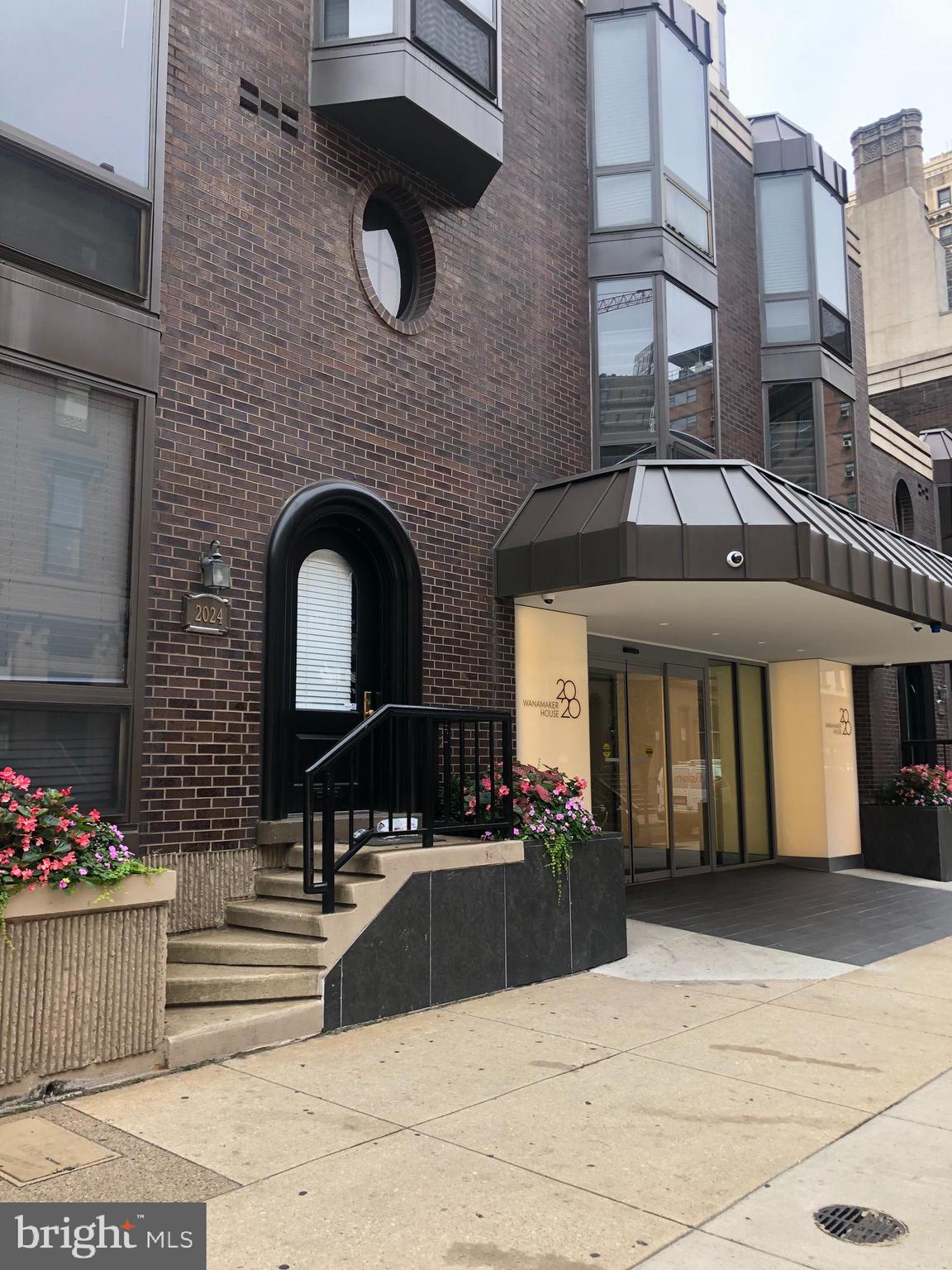 2020 Walnut Street, Unit 15K Philadelphia, PA 19103 - Photo 2 of 17