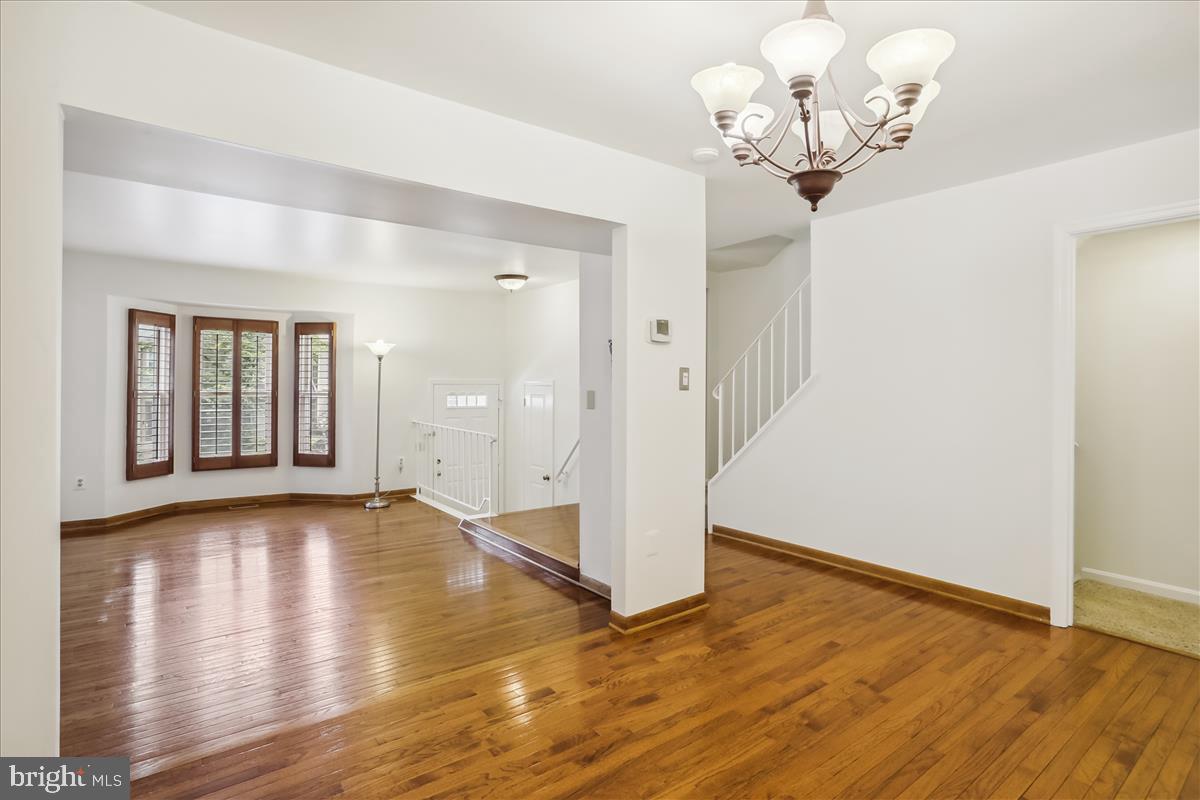 18 Kinsman View Circle Silver Spring, MD 20901 - Photo 13 of 58
