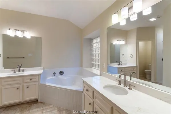 $3,000 | 4709 Shoal Creek Drive, College Station, TX 77845