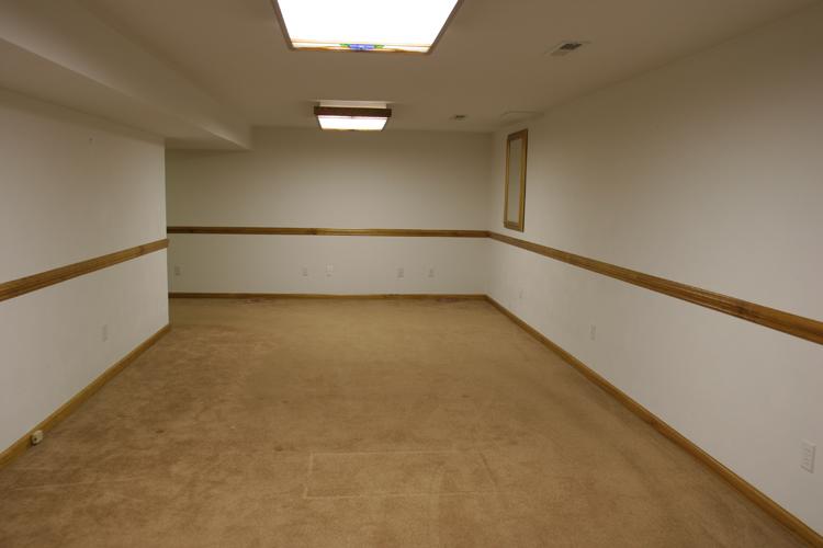 505 Olney Road Vinton, VA 24179 - Photo 19 of 29 a view of an empty room