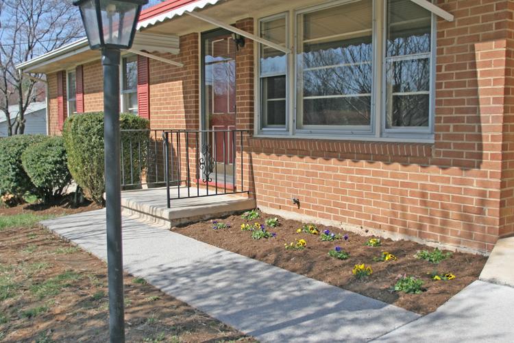 505 Olney Road Vinton, VA 24179 - Photo 20 of 29 a front view of a house