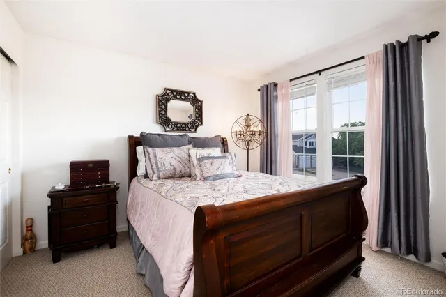 a table that has a bunch of flowers on it