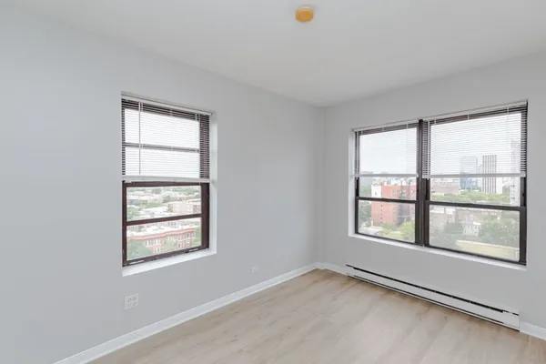 $1,400 | 732 West Bittersweet Place, Unit 408, Chicago, IL 60613
