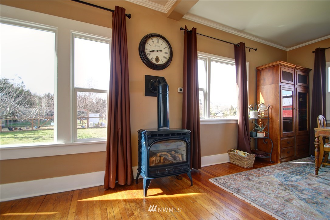 14379 Josh Wilson Road Burlington, WA 98233 - Photo 12 of 23 Gallery Image 12